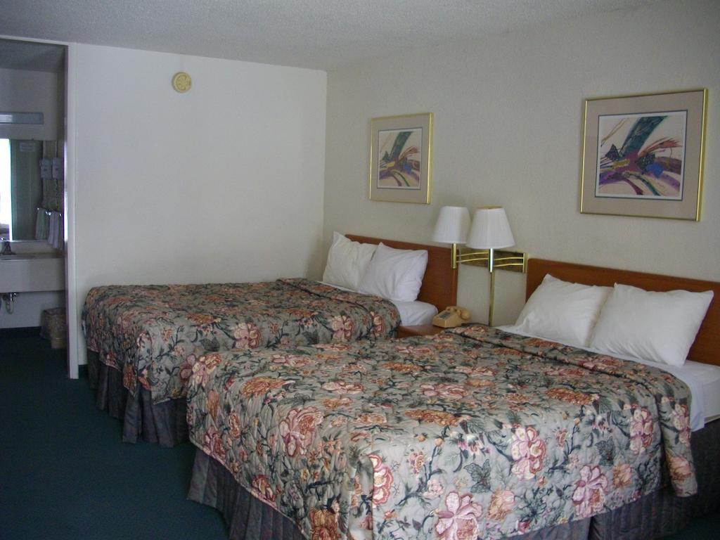 Macomb Inn Oda fotoğraf