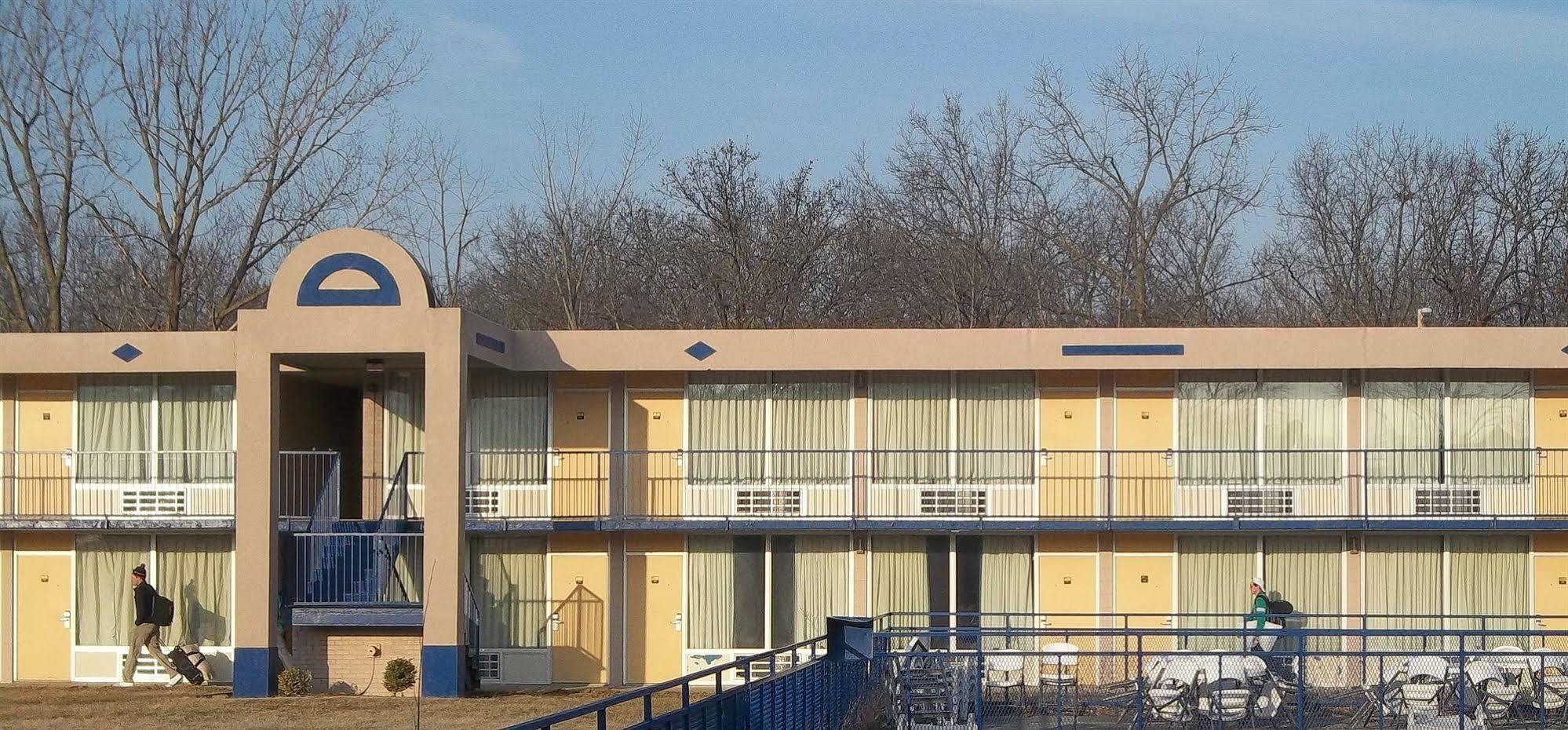 Macomb Inn Dış mekan fotoğraf