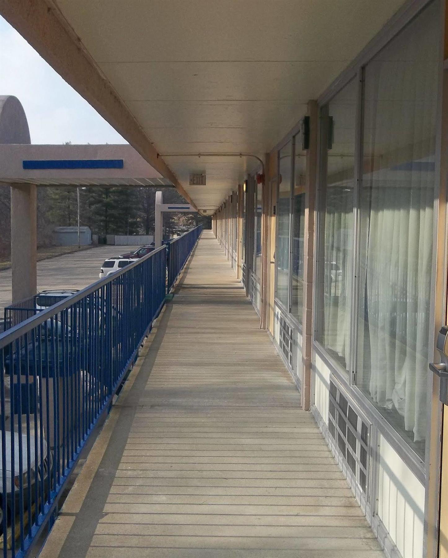 Macomb Inn Dış mekan fotoğraf