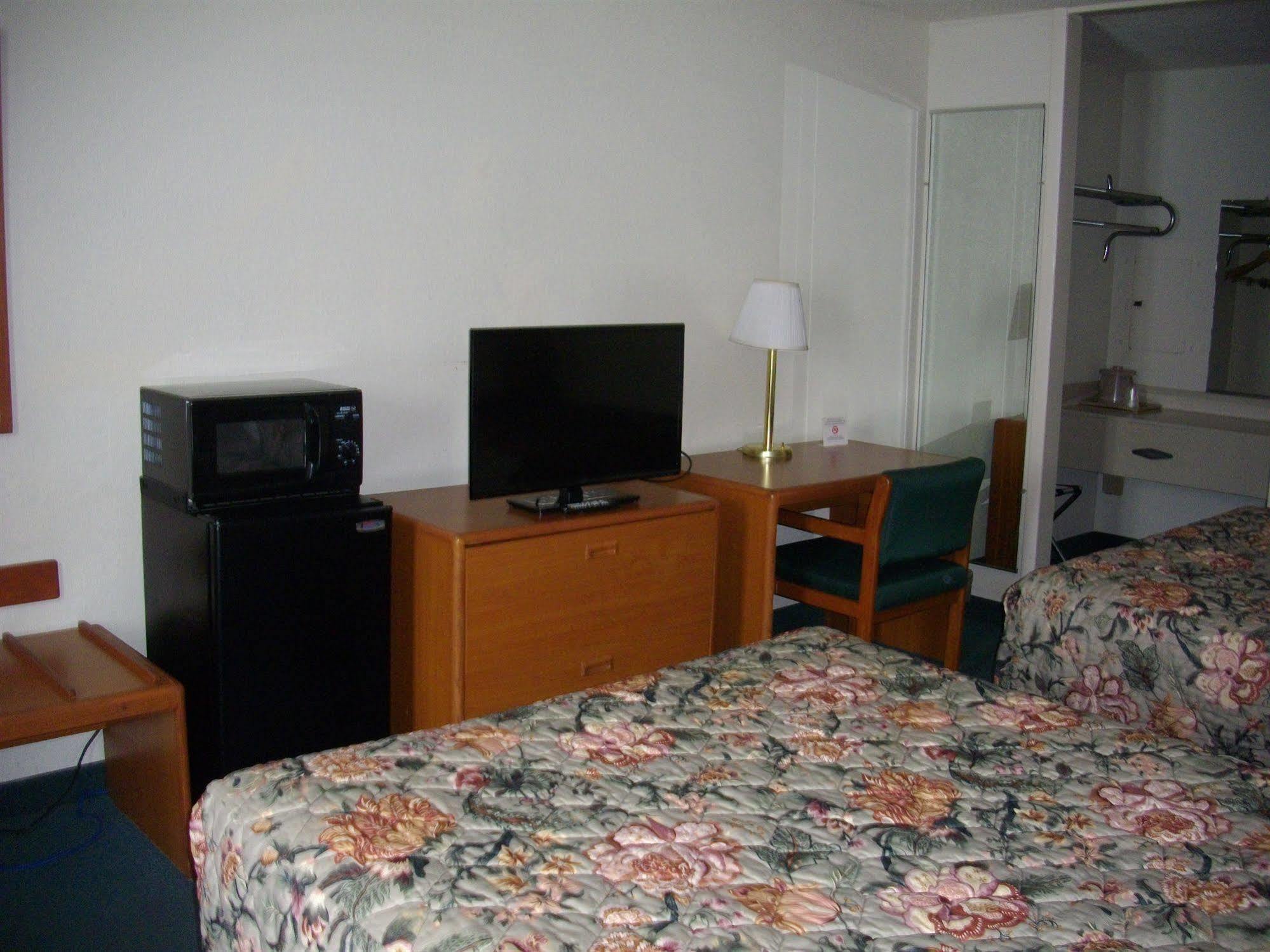 Macomb Inn Dış mekan fotoğraf